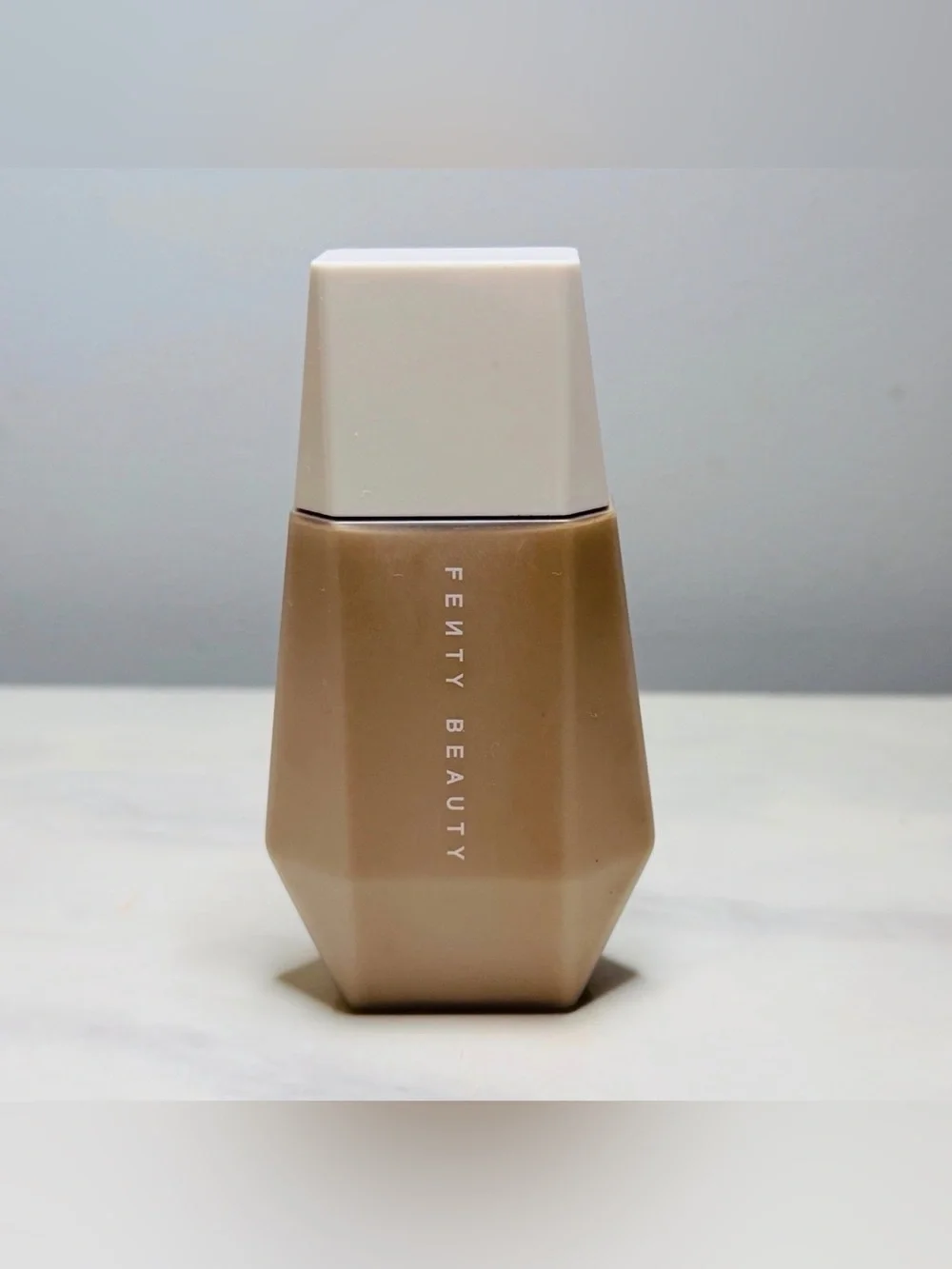 Fenty Beauty by Rihanna Shade 16 Eaze Drop Blurring Skin Tint